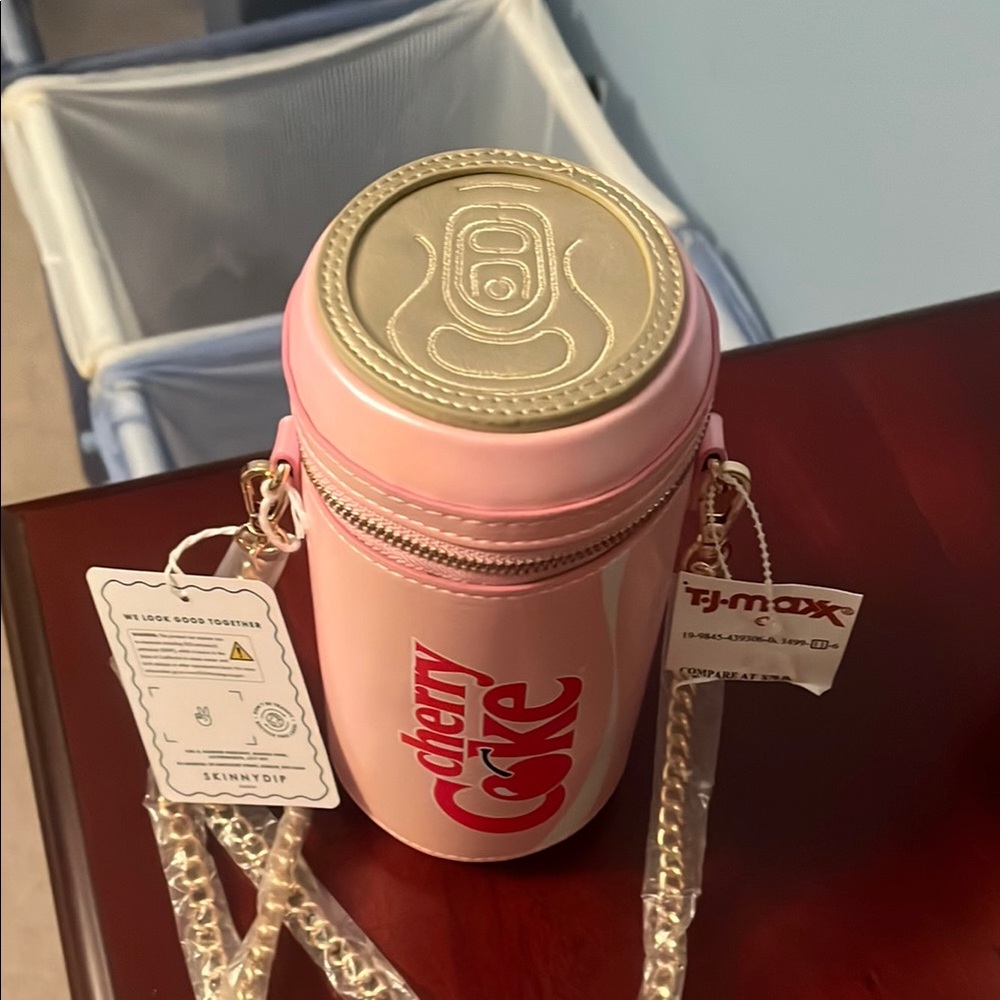 Cherry Coke Can-Shaped Crossbody Bag - Picture 2 of 2